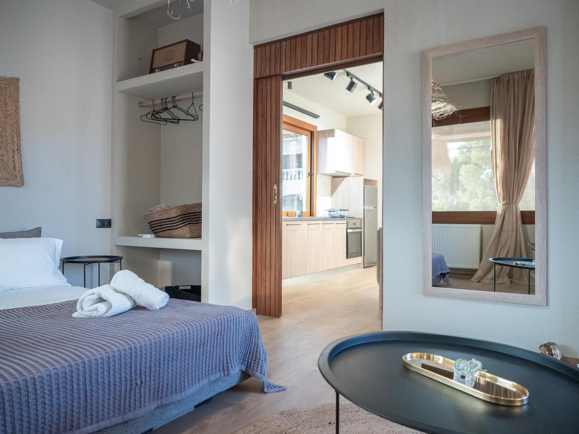 Seaview Apartment - Poros Relaxing Beachfront Flat Poros Town Ngoại thất bức ảnh