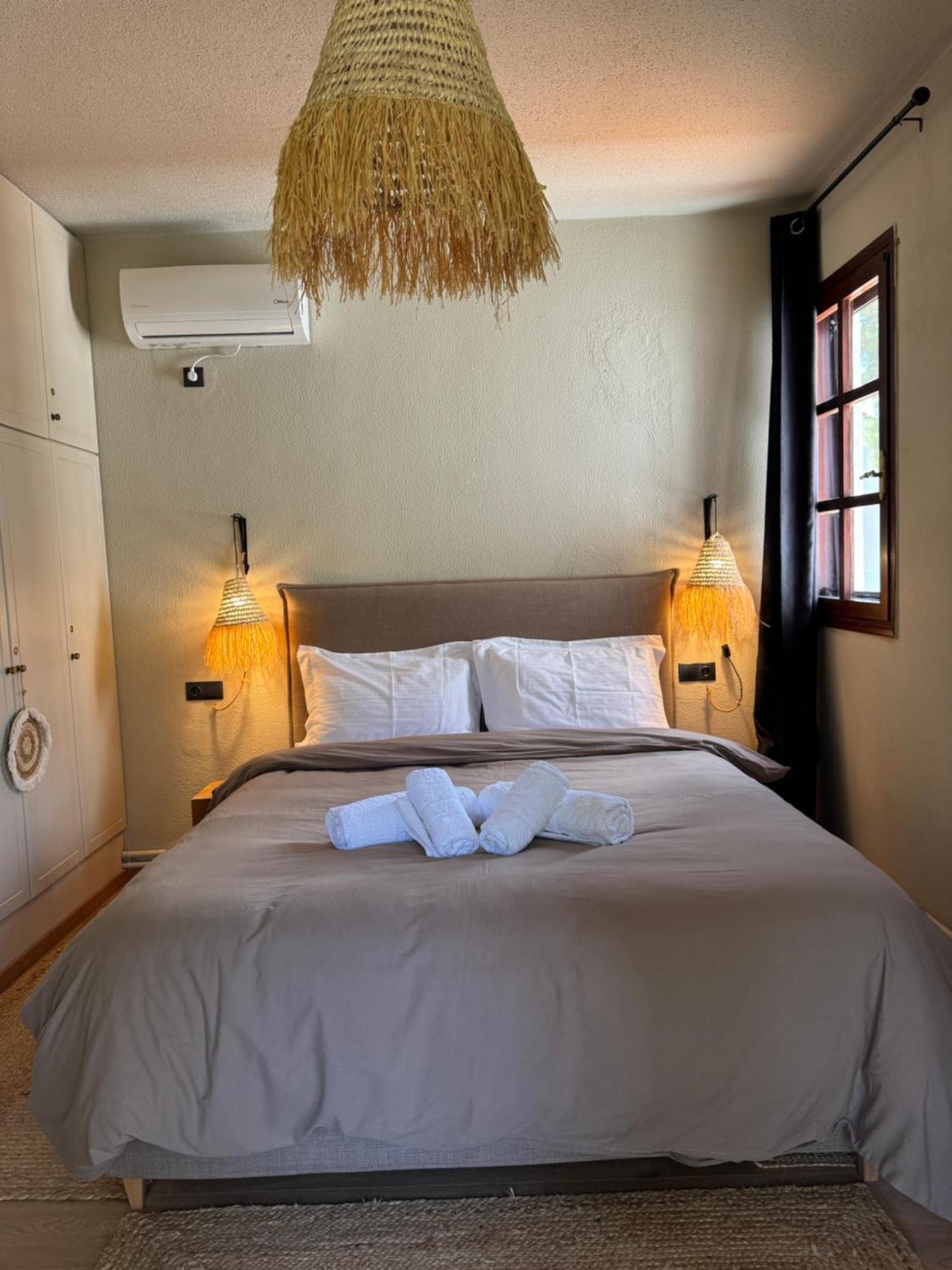 Seaview Apartment - Poros Relaxing Beachfront Flat Poros Town Ngoại thất bức ảnh